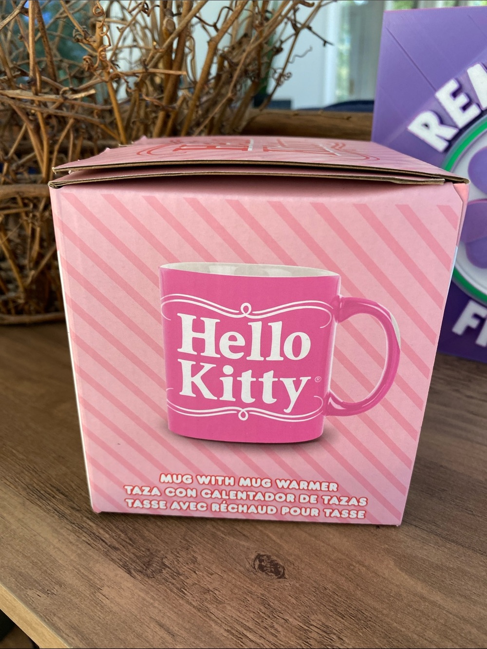 Hello Kitty Mug with Mug Warmer - Picture 2 of 4